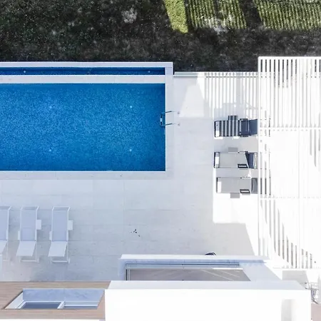 Alpha - 5 Bdrms, Private Pool, Sea View, Bbq * Pefkochori