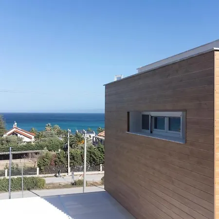 Villa Alpha - 5 Bdrms, Private Pool, Sea View, Bbq *