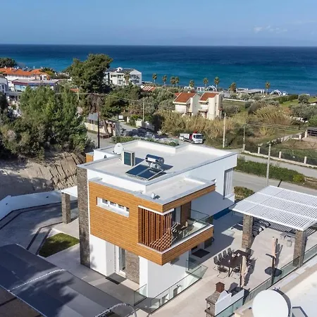 Villa Alpha - 5 Bdrms, Private Pool, Sea View, Bbq Pefkochori